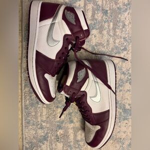 NIKE AIR JORDAN 1 OG “Bordeaux”